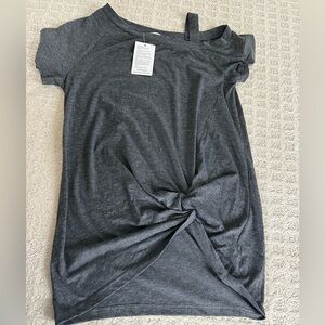 NEW Women’s T Size Small